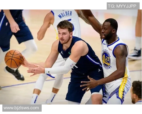 勇士与独行侠的巅峰对决腾讯直播精彩回顾与赛后分析